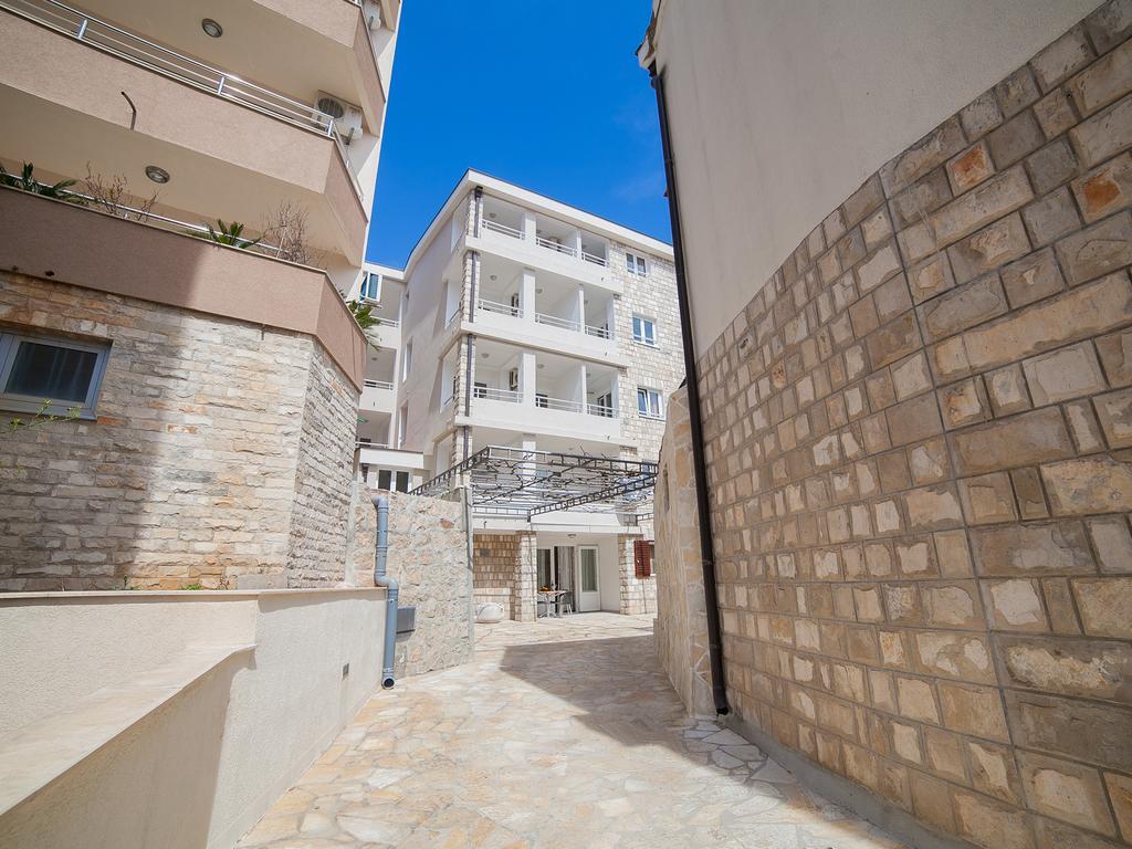 Apartments Ivan Petrovazzo Esterno foto
